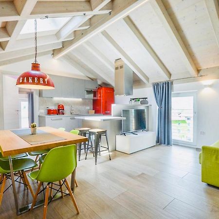 Casa Tosca - Holiday Home Torbole Sul Garda Eksteriør bilde