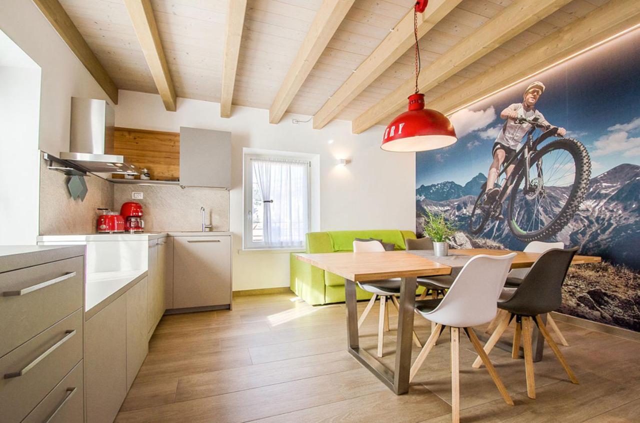 Casa Tosca - Holiday Home Torbole Sul Garda Eksteriør bilde