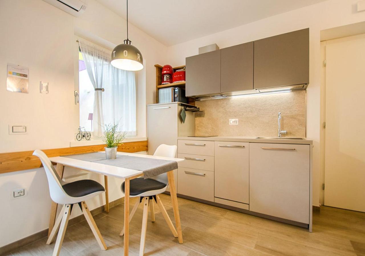 Casa Tosca - Holiday Home Torbole Sul Garda Eksteriør bilde
