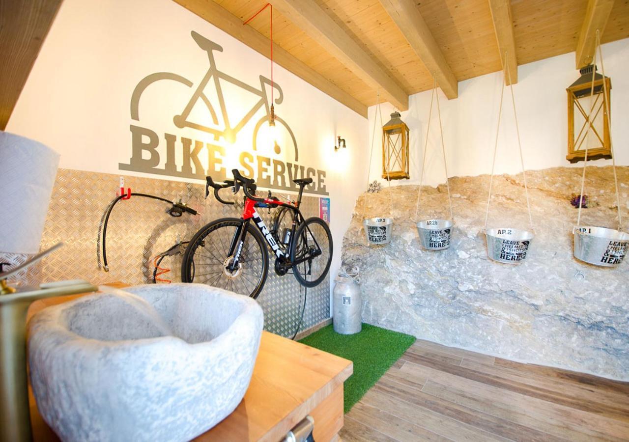 Casa Tosca - Holiday Home Torbole Sul Garda Eksteriør bilde