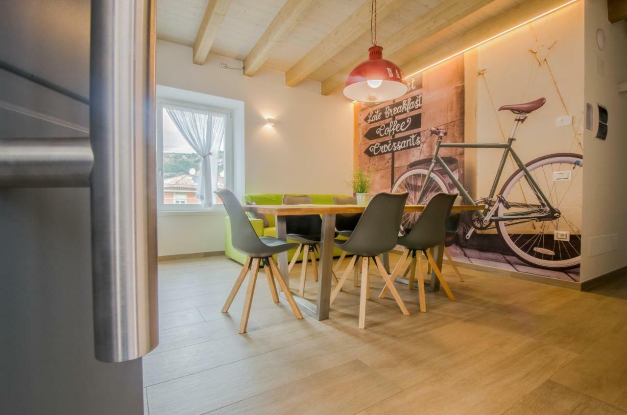 Casa Tosca - Holiday Home Torbole Sul Garda Eksteriør bilde