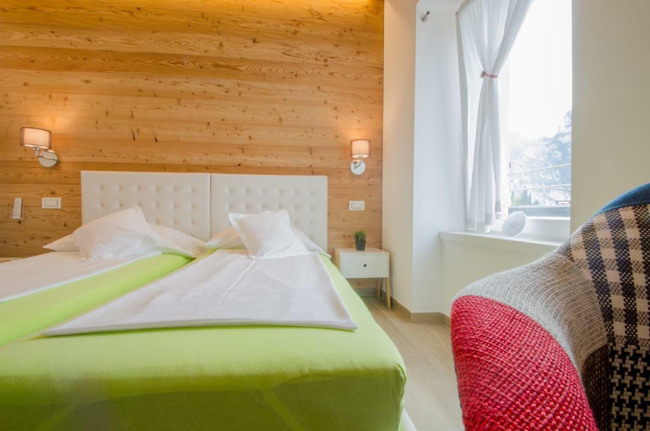 Casa Tosca - Holiday Home Torbole Sul Garda Eksteriør bilde