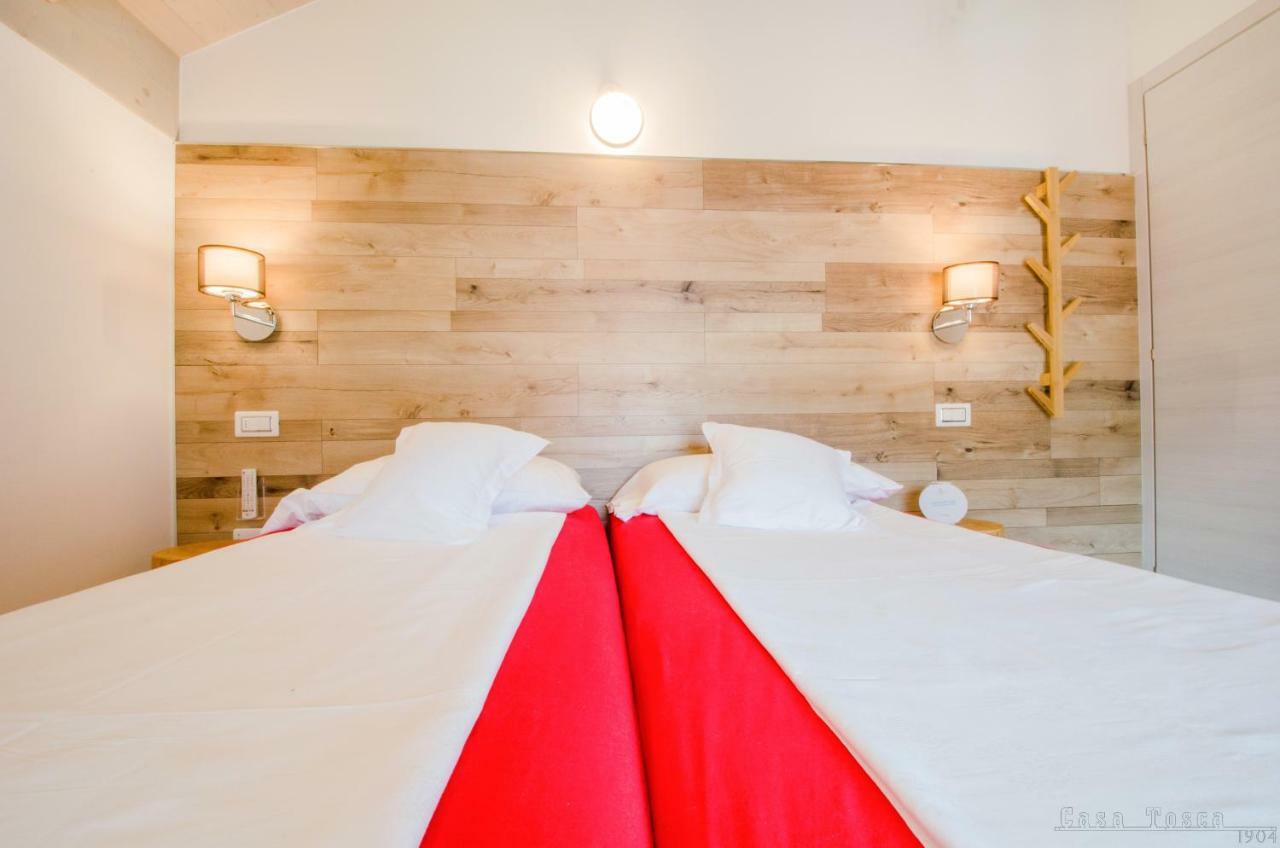 Casa Tosca - Holiday Home Torbole Sul Garda Eksteriør bilde